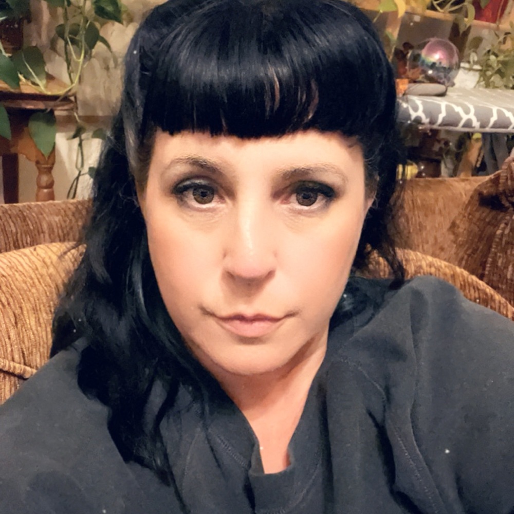 Meet your Posher, Jena